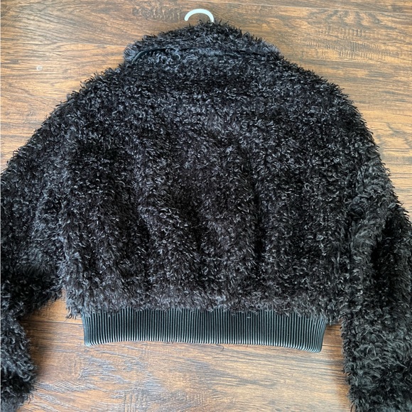 Zara Black Faux Fur Fuzzy Cropped Zip Up Jacket - Picture 3 of 7